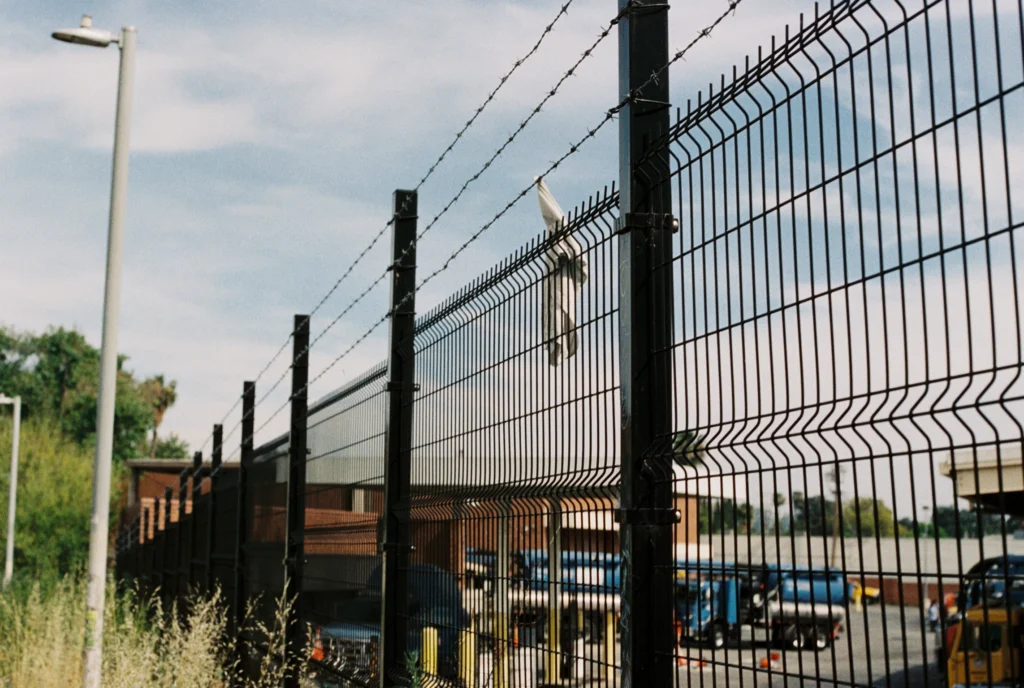 Barbed Wire, Frogtown, LA River